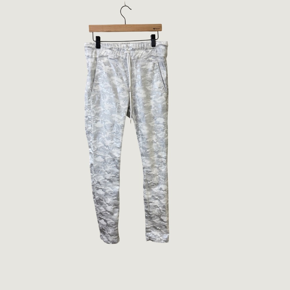 Bevy Flog Shely Silver & White Camo Pull On Drawstring Pants Metallic Size 25